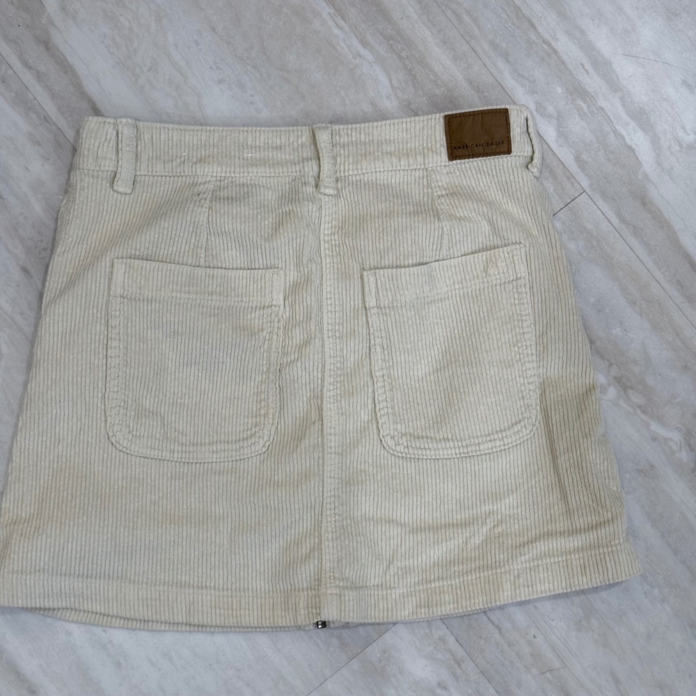 AE Cream Corduroy Mini Skirt Super Stretch Size 6 Regular - Picture 4 of 4